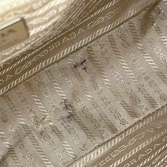 VINTAGE PRADA - Cream/Tan Crossbody Leather Shoulder Bag - Made in Italy - Picture 8 of 13